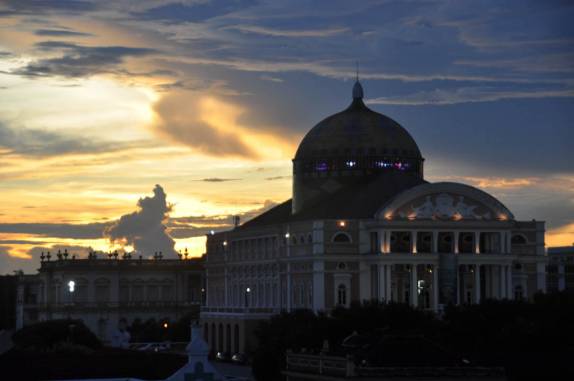 Belo pôr-do-dol em Manaus - AM